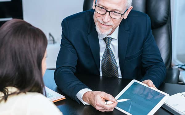 it consultant helping business owner with their information technology infrastructure